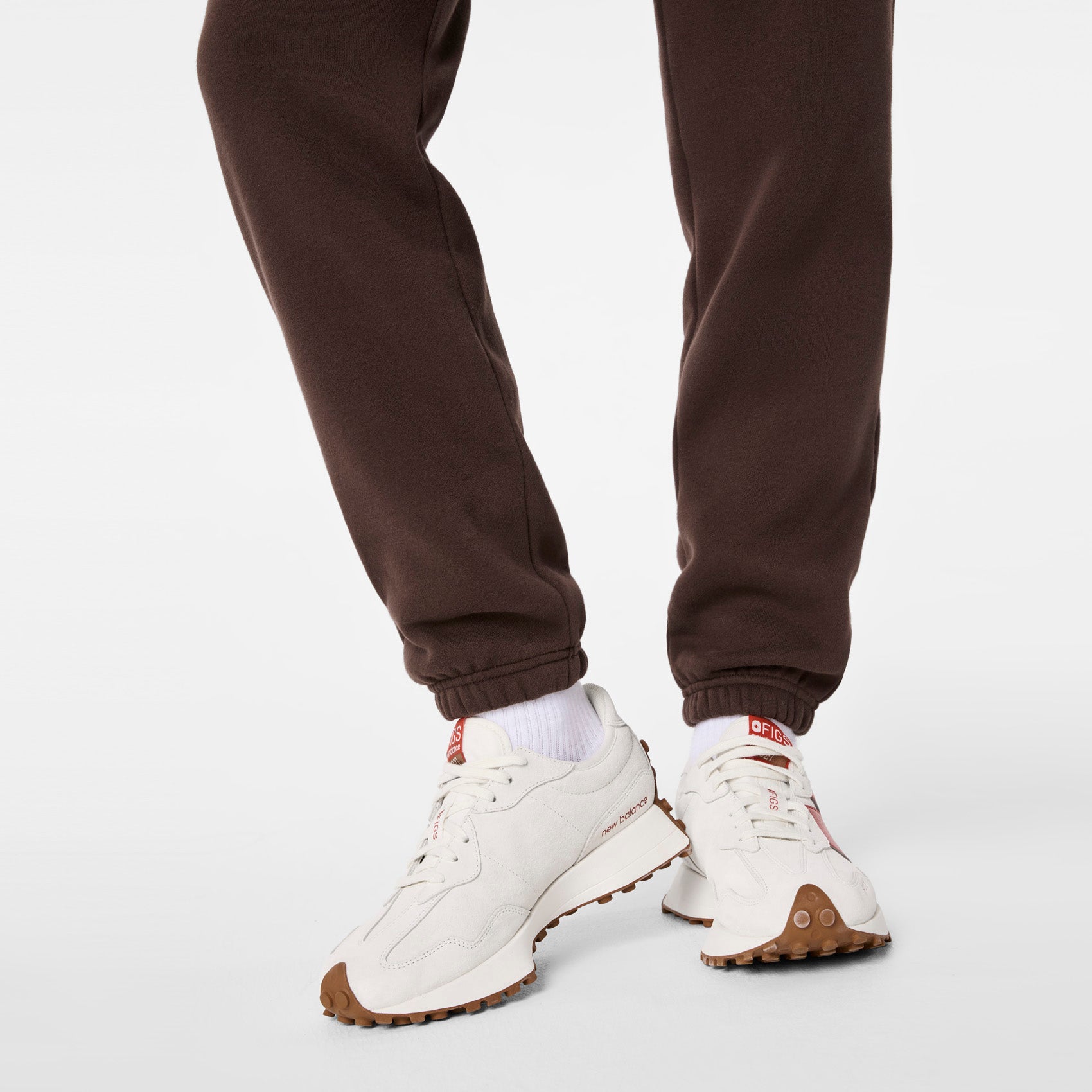 Off-Shift Relaxed Jogger Sweatpants™ - Hot Fudge