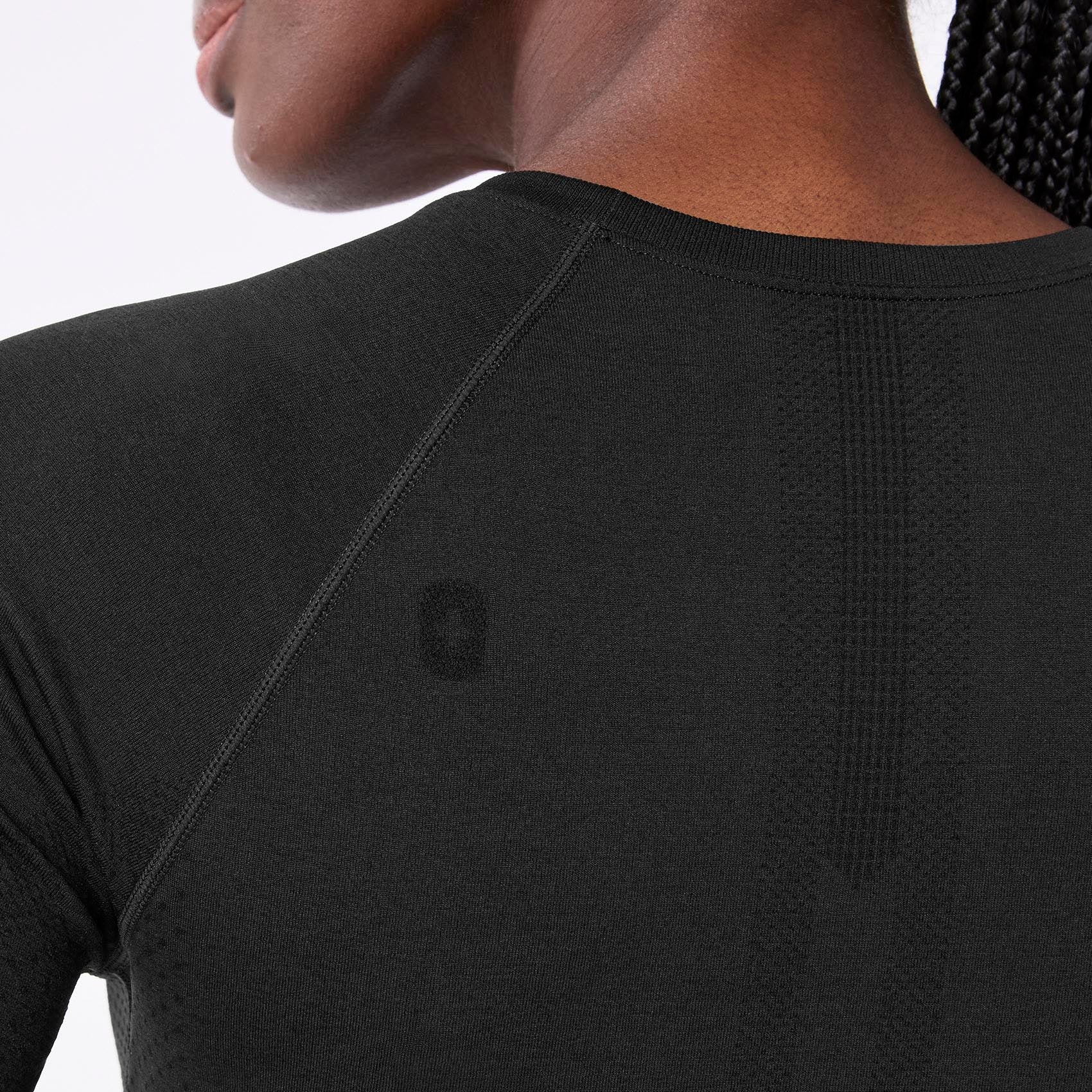 Salta Seamless Short-Sleeve Underscrub - Black