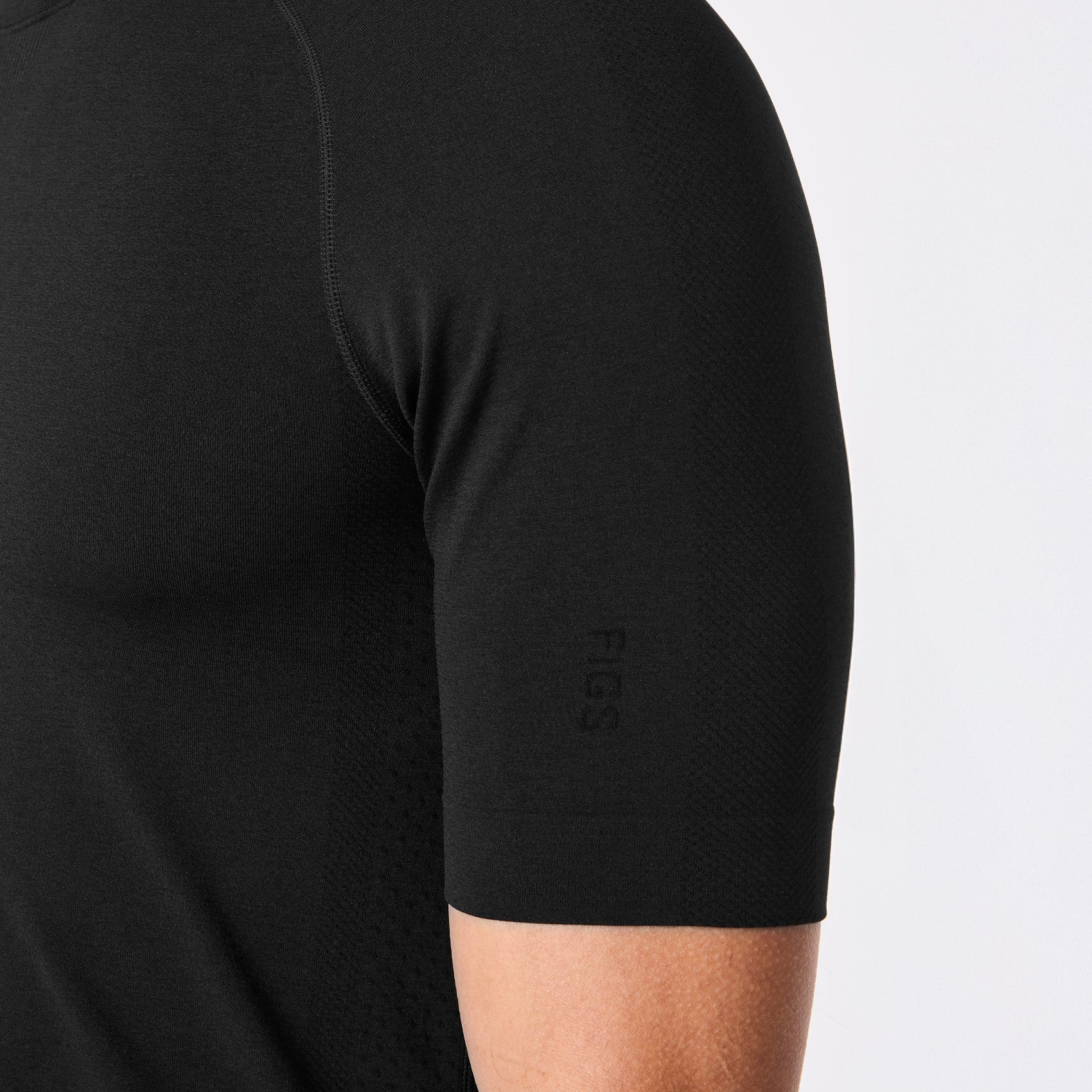 Makato Seamless Short-Sleeve Underscrub - Black