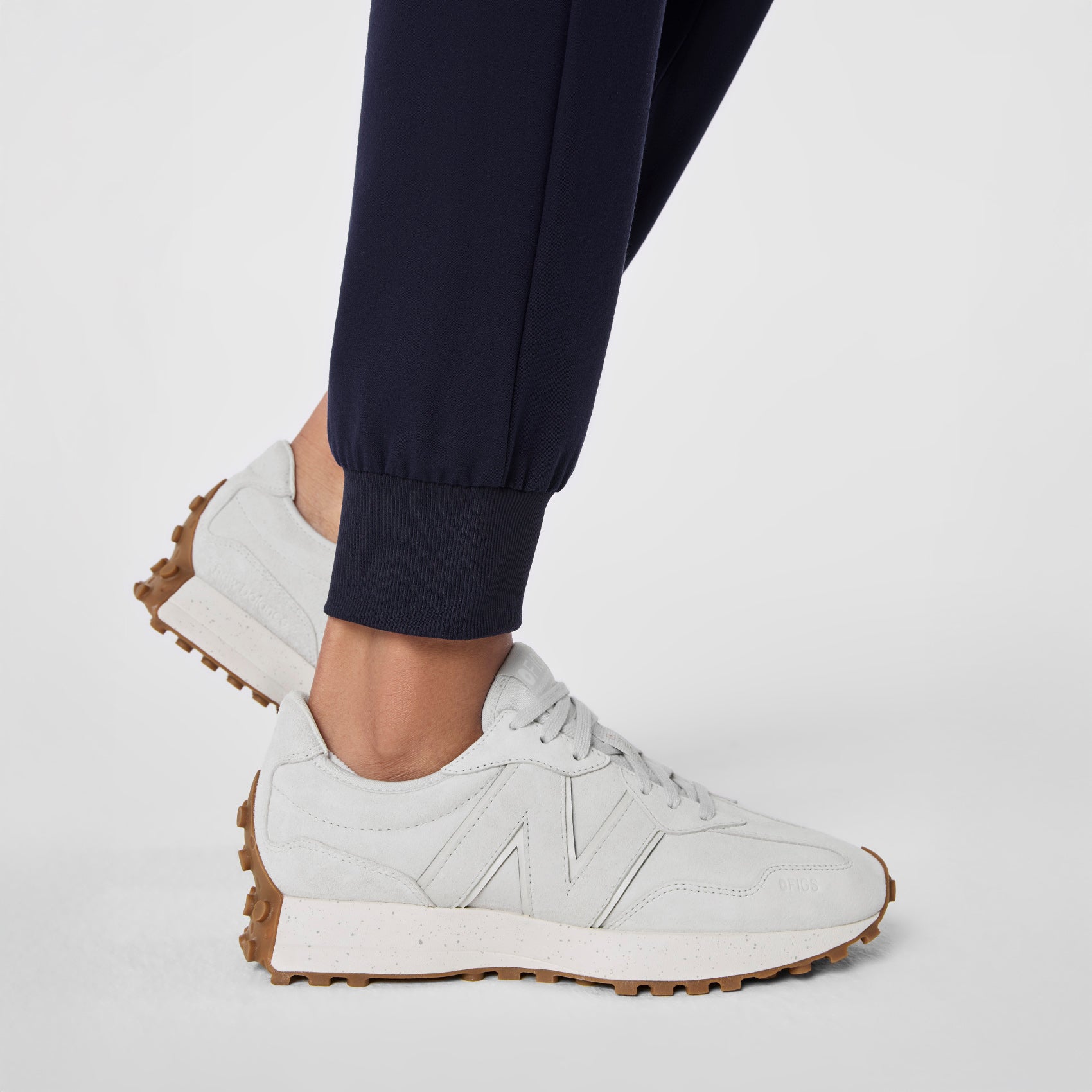FIGS | New Balance 327 - Light Grey