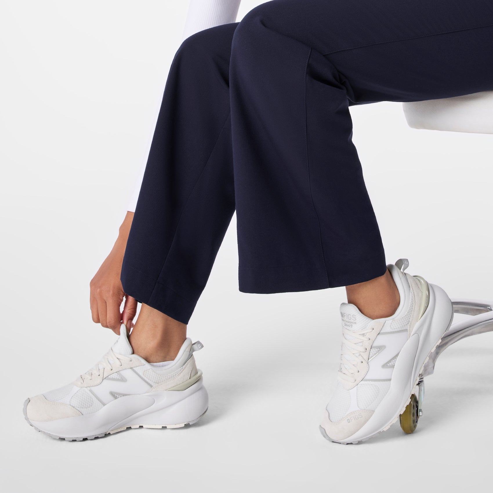 FIGS | New Balance 3447 - Cream/Grey