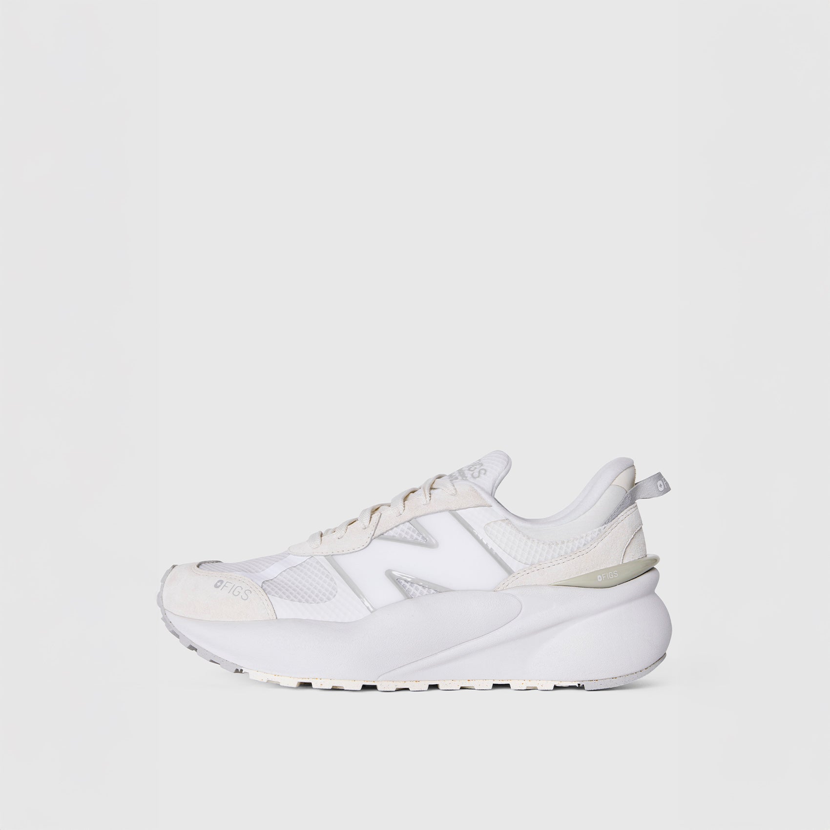 FIGS | New Balance 3447 - Cream/Grey