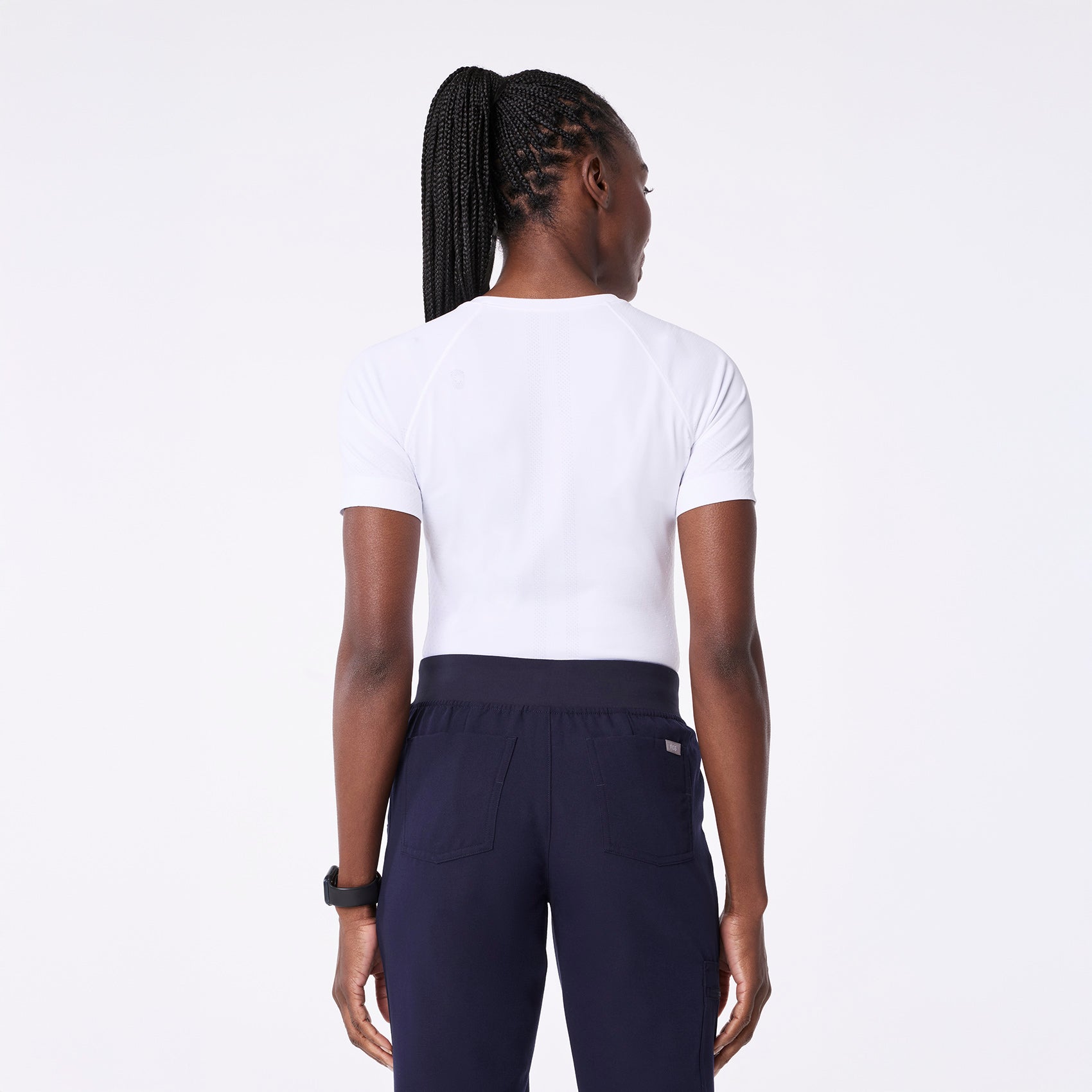 Salta Seamless Short-Sleeve Underscrub - White