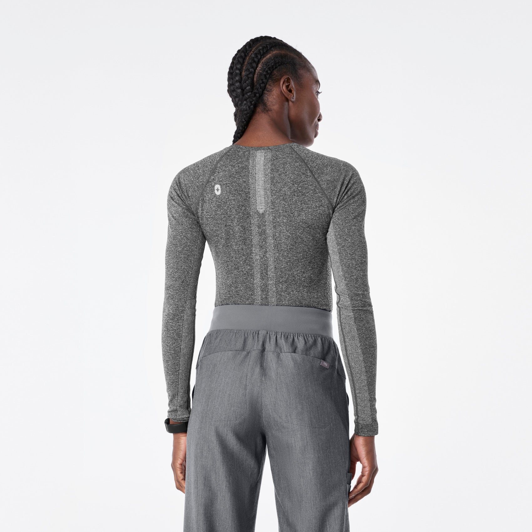 Salta Cropped Long-Sleeve Underscrub - Graphite