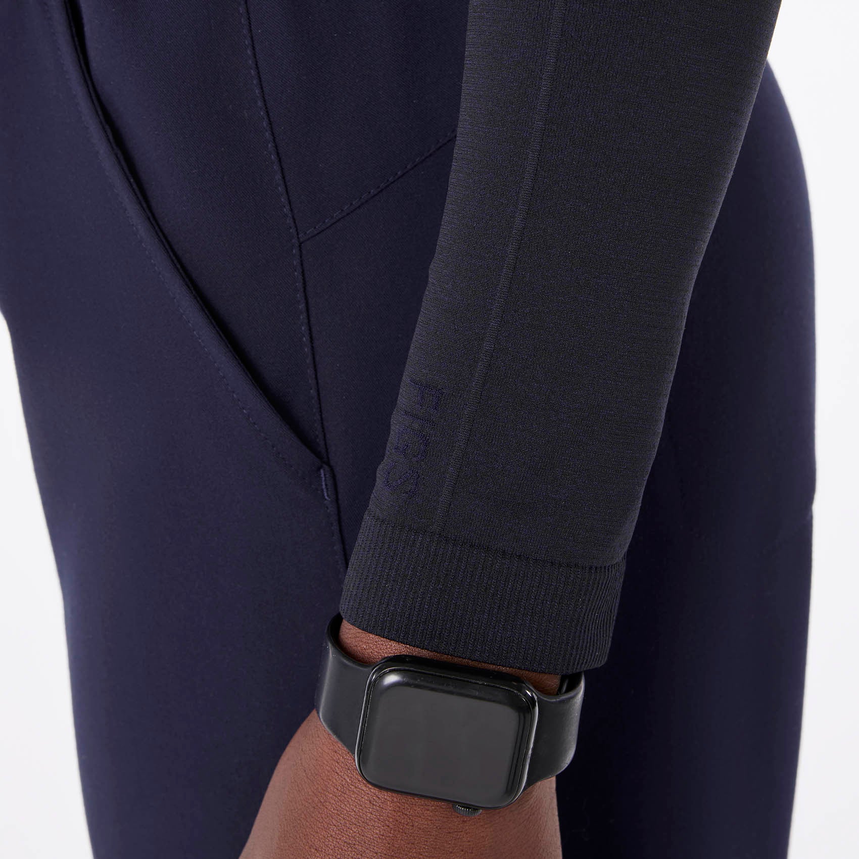 Salta Cropped Long-Sleeve Underscrub - Navy