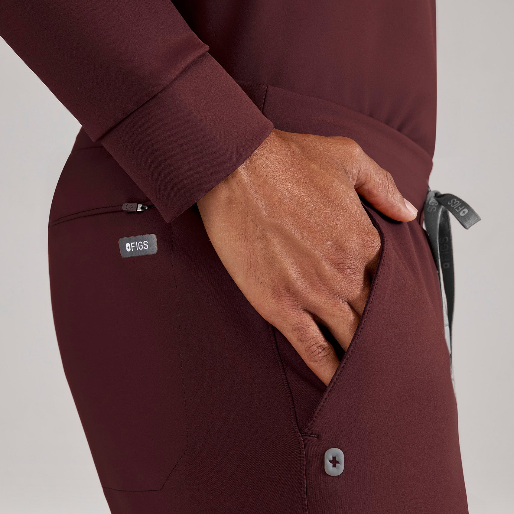 Pierre Slim Tapered Scrub Pant - Burgundy