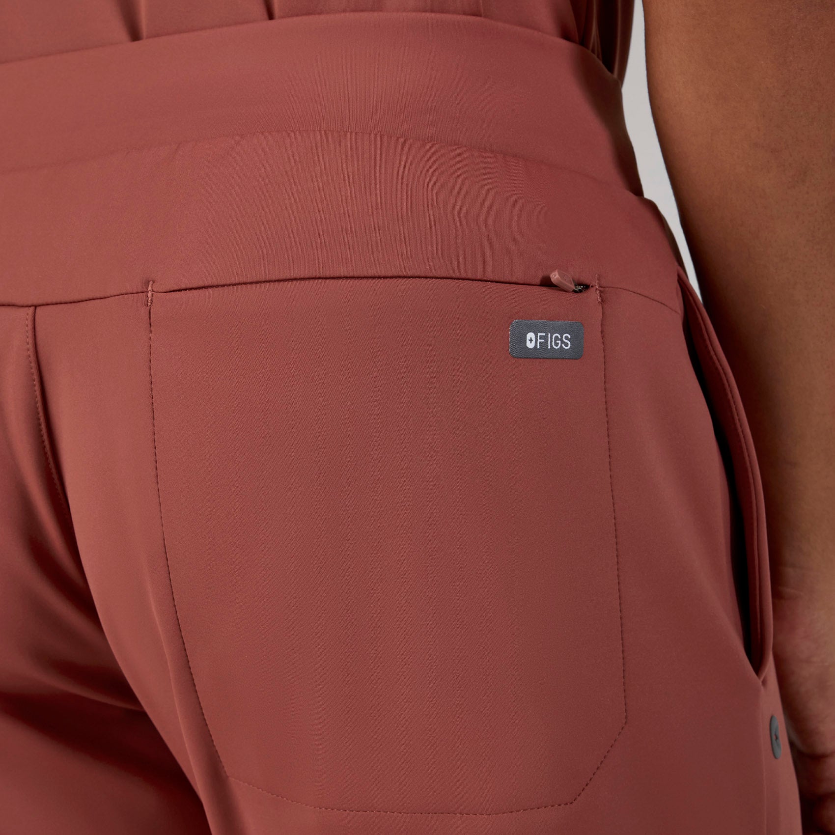 Forster Slim Jogger Scrub Pant - Rosewood