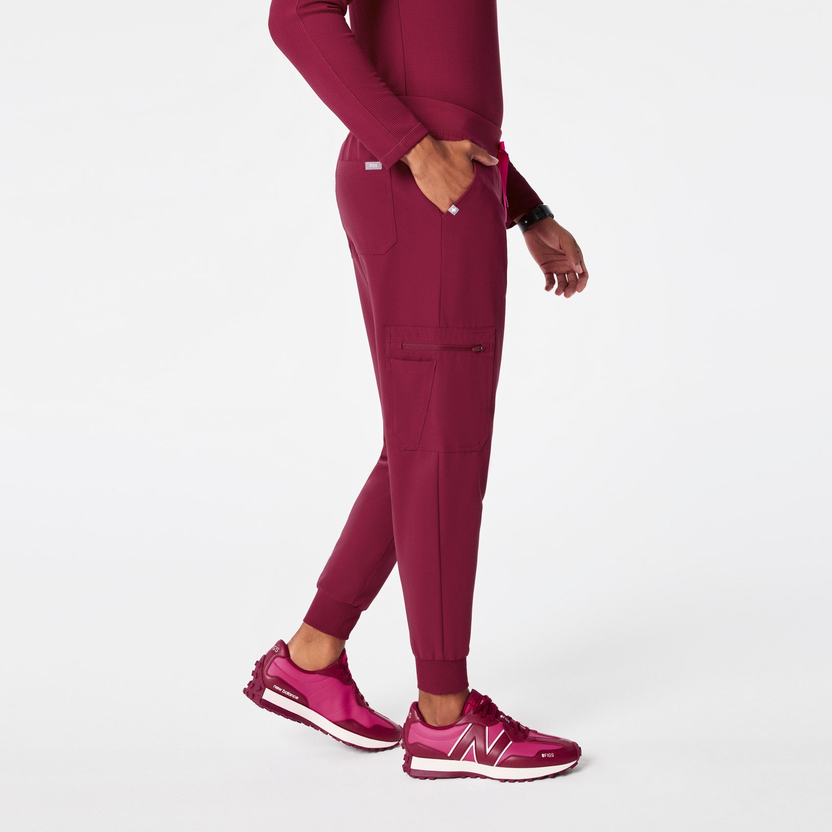 Brey Jogger Scrub Pant - Deep Cranberry