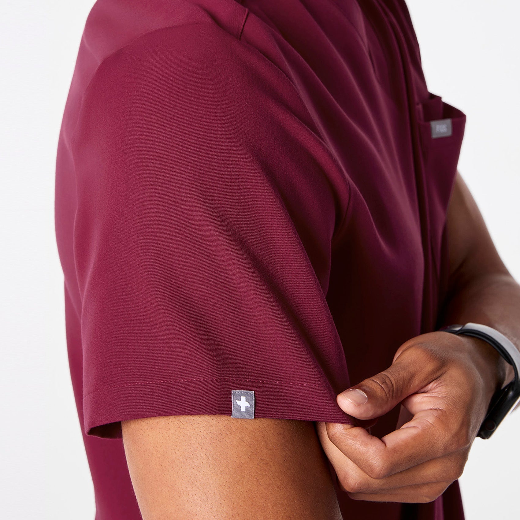 Leon Scrub Top™ - Deep Cranberry