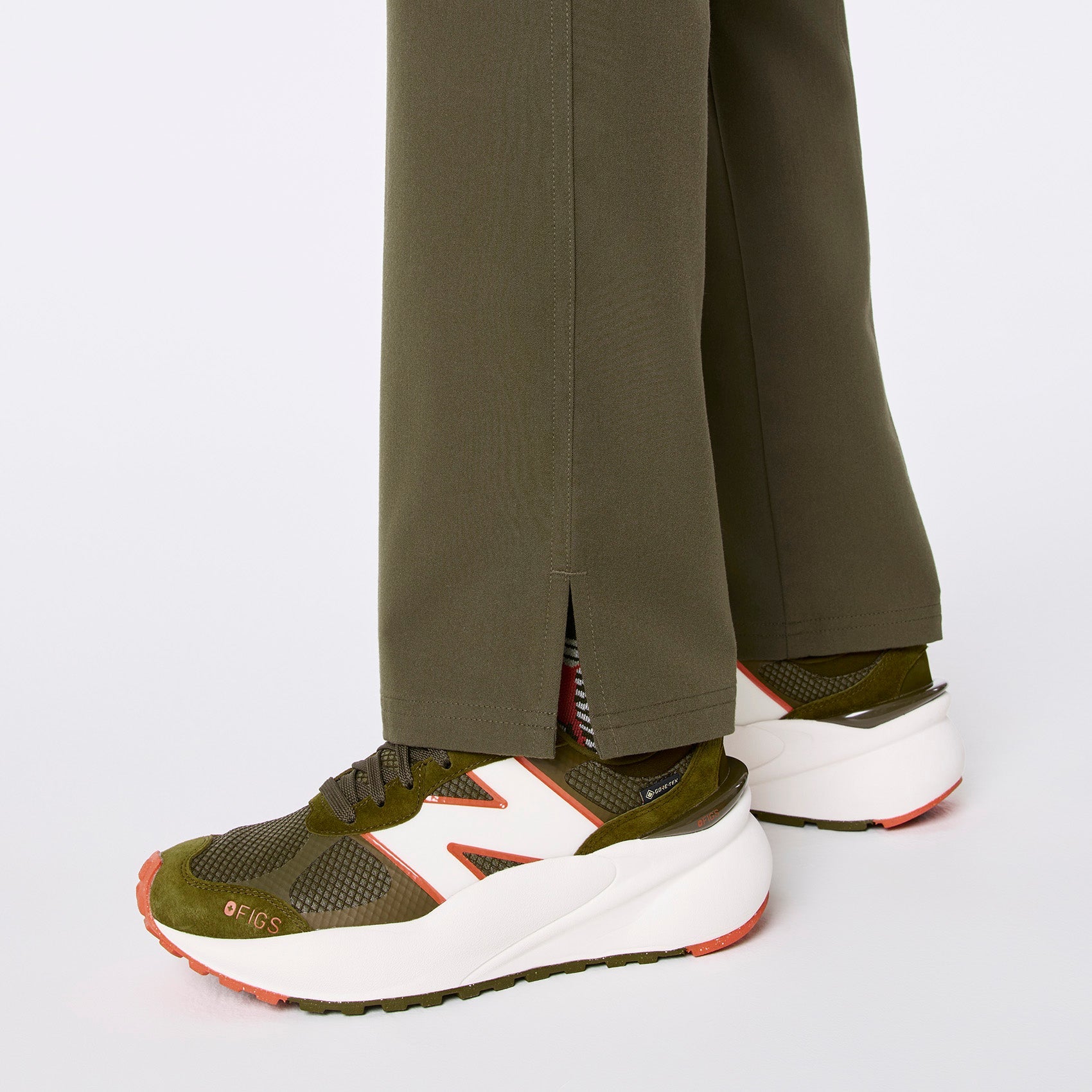 FIGS | New Balance 3447 GORE-TEX® - Spruce