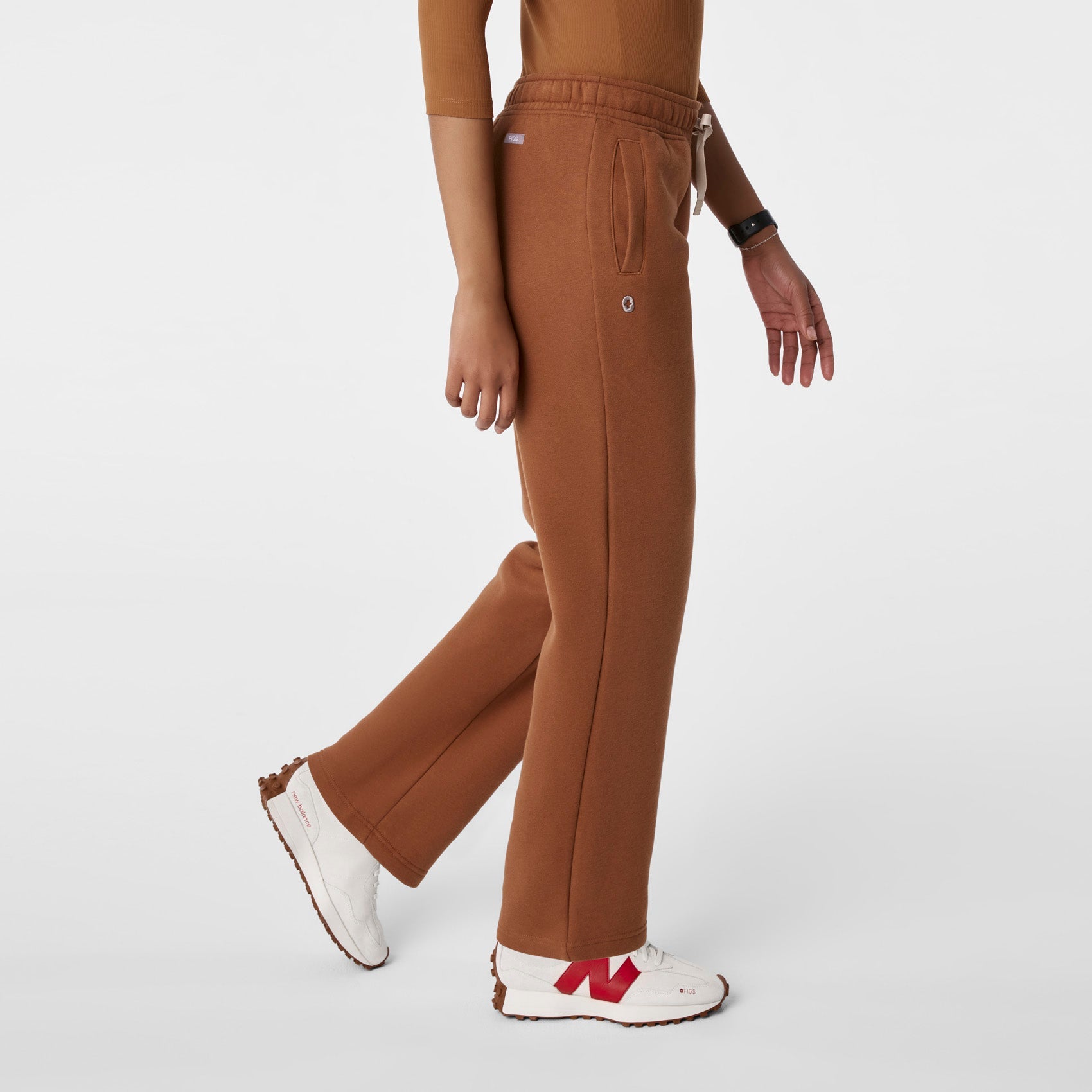 Off-Shift Straight-Leg Sweatpants™ - Mocha
