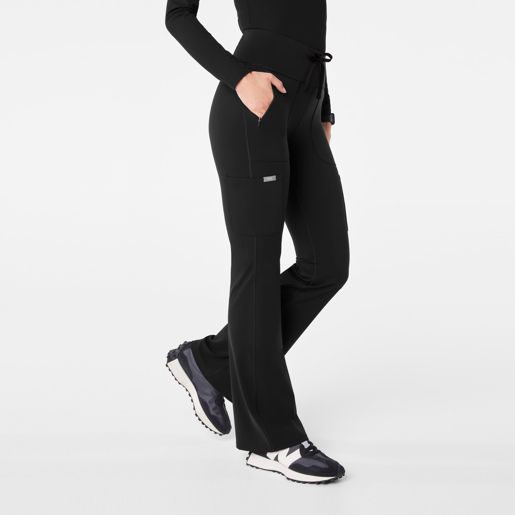 Ashland High-Rise Flare ScrubLegging™ - Black