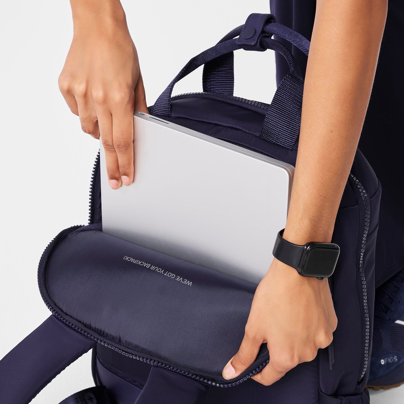  The Shift Backpack - Navy
