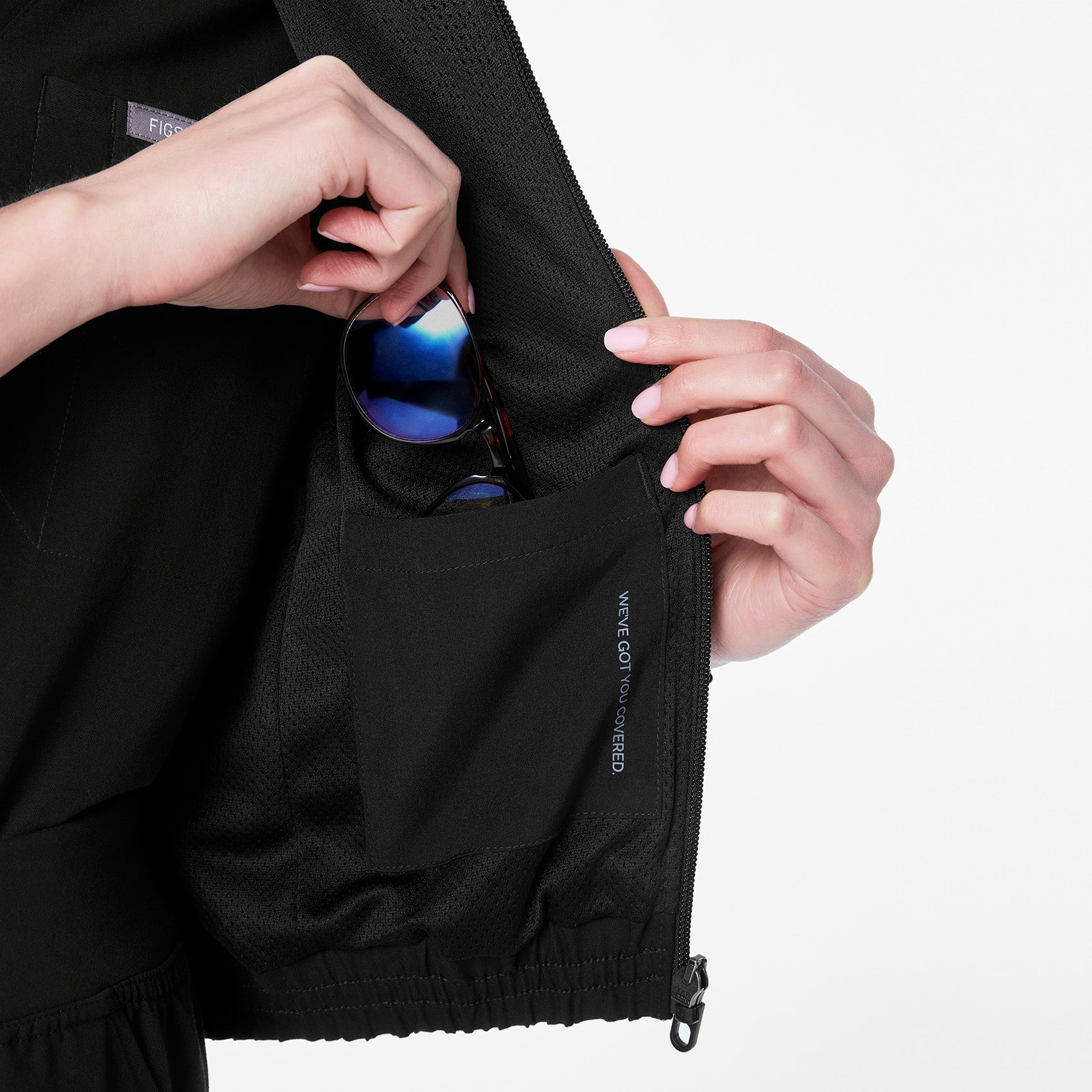Sydney Cropped Scrub Jacket - Black