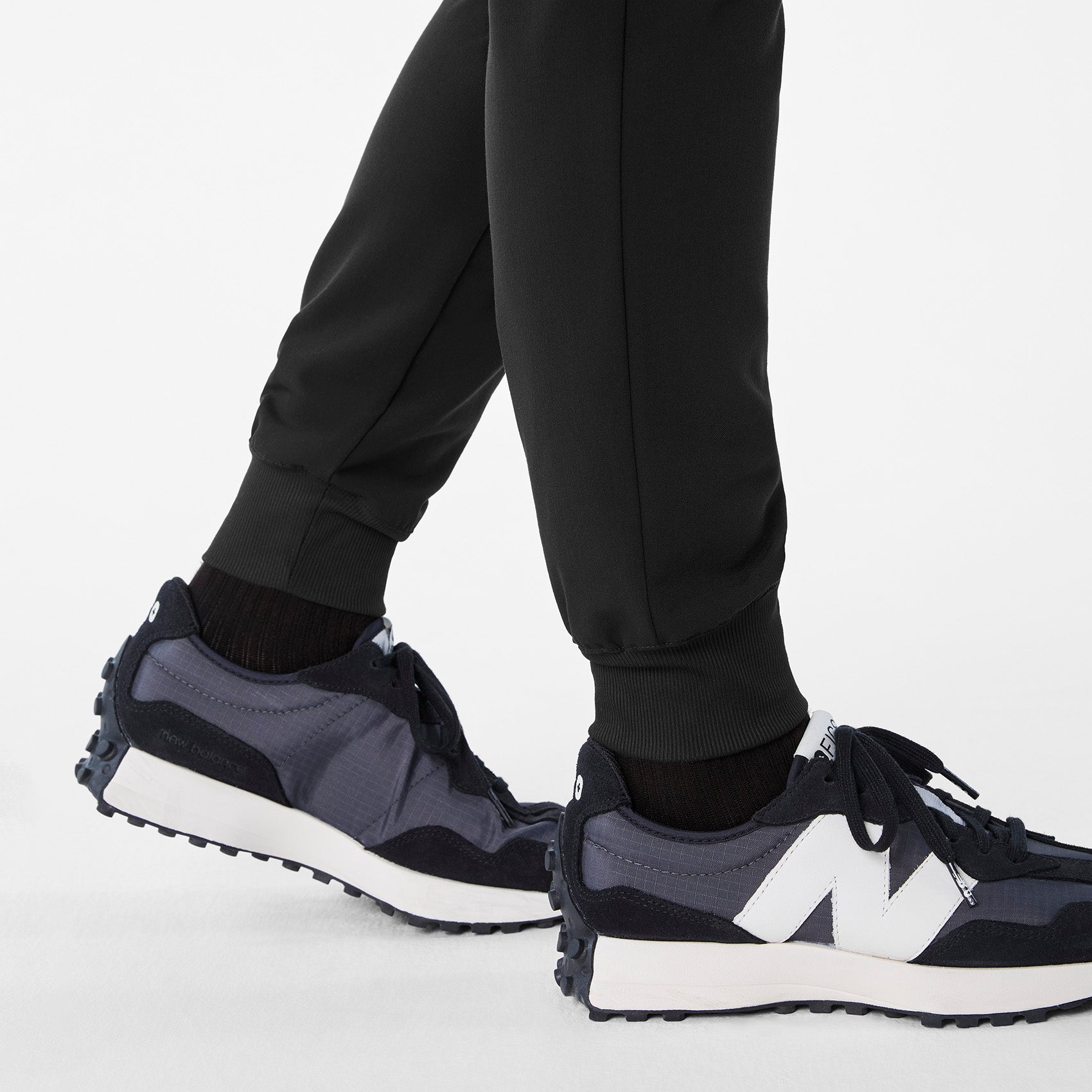  Zamora Maternity Jogger Scrub Pant - Black