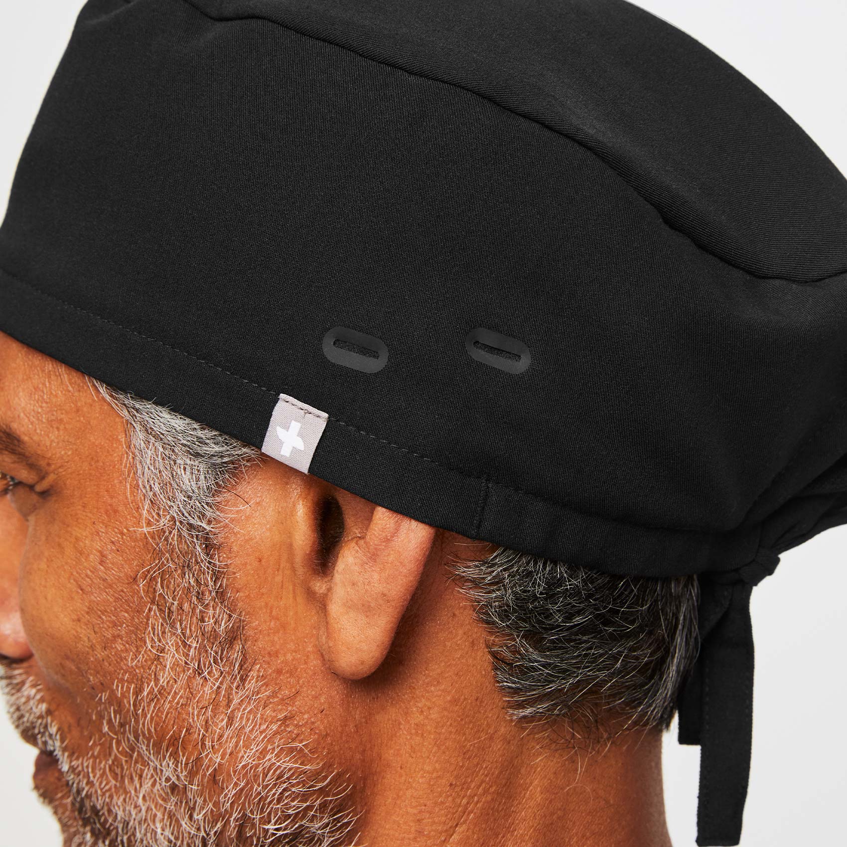 FIGS Scrub Cap With Buttonholes - Black