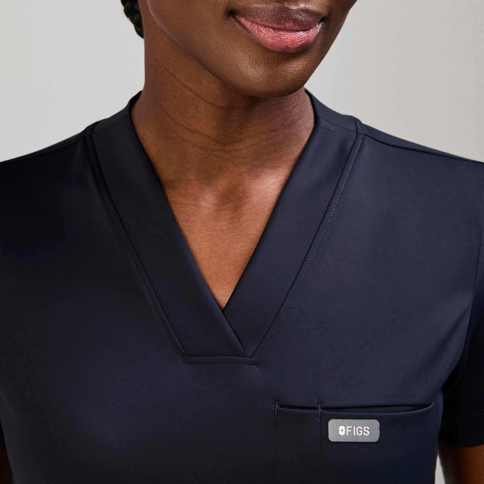 Sona Slim Scrub Top - Navy
