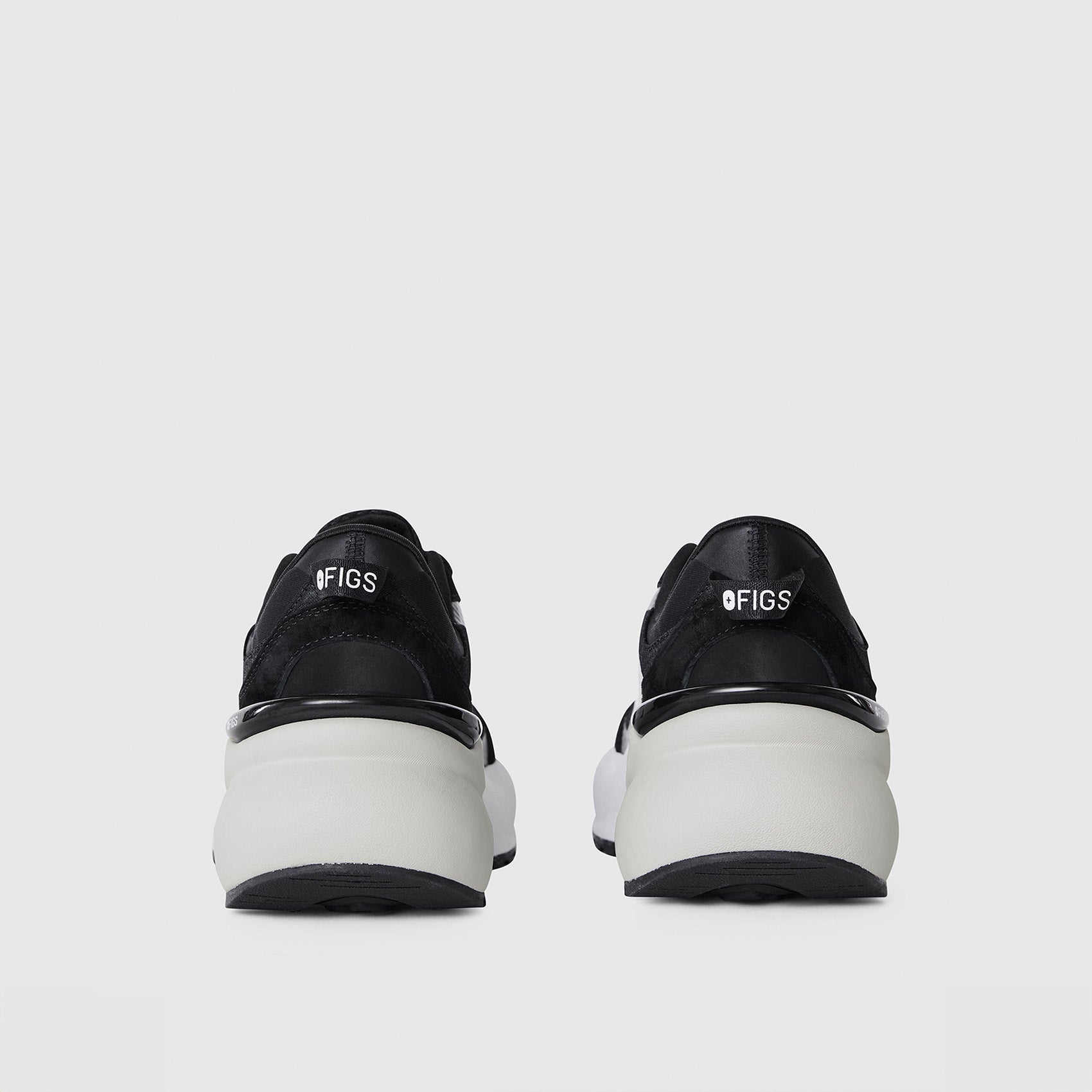 FIGS | New Balance 3447 - Black