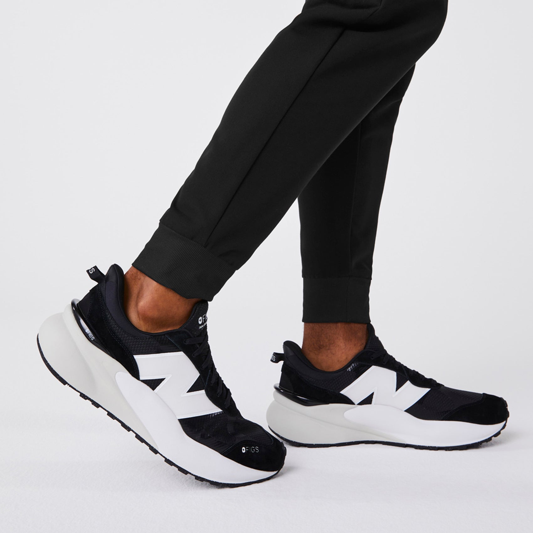 FIGS | New Balance 3447 - Black