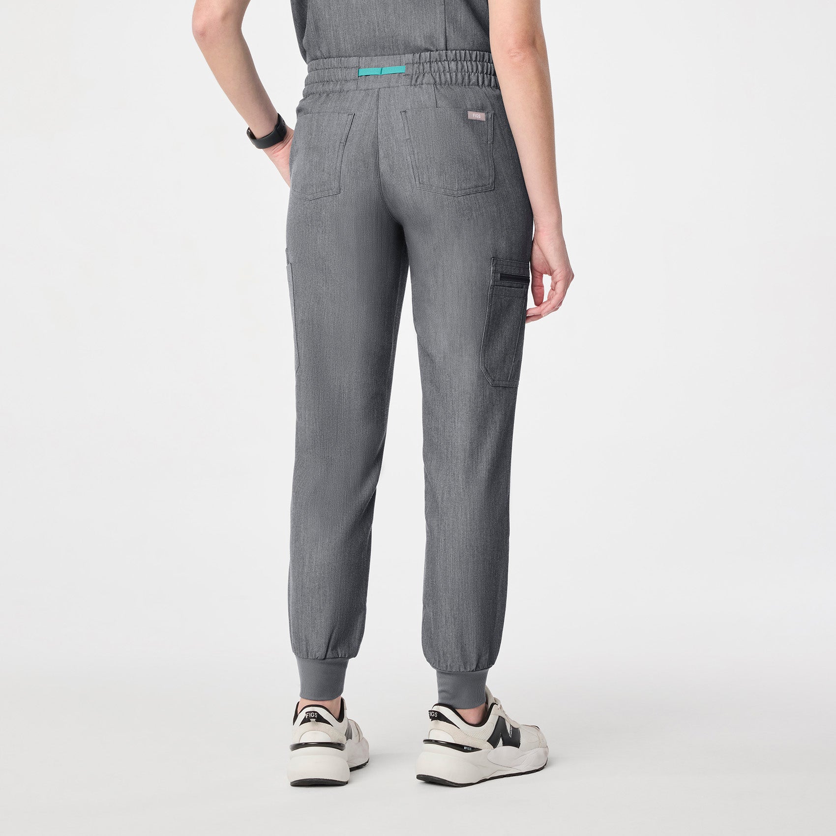 Uman Jogger Scrub Pant - Graphite