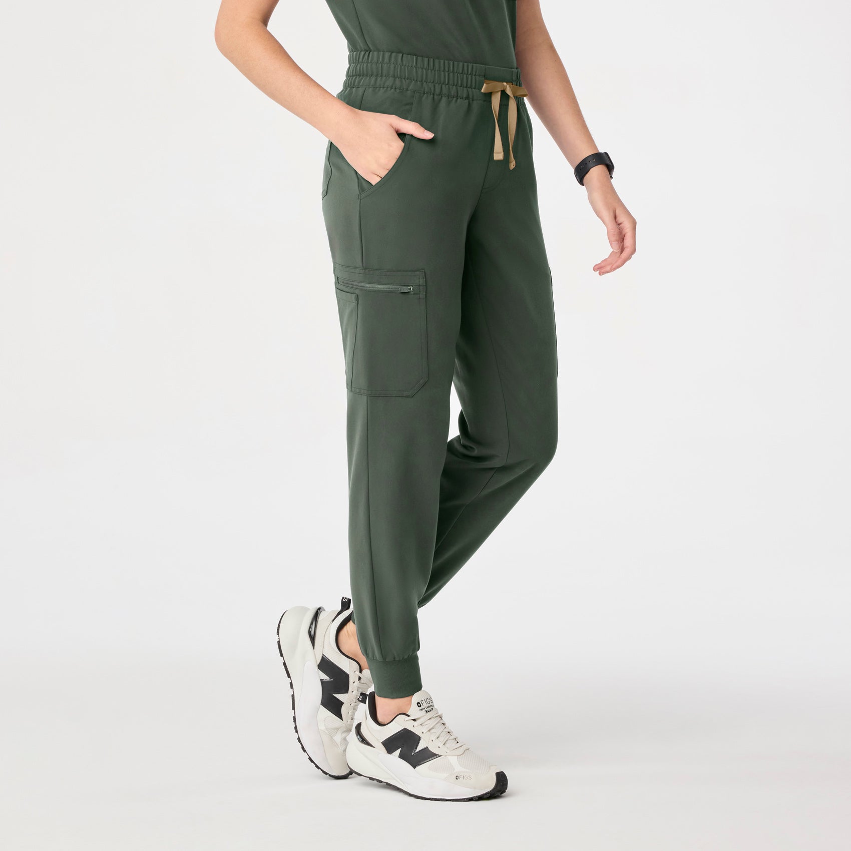 Uman Jogger Scrub Pant - Moss