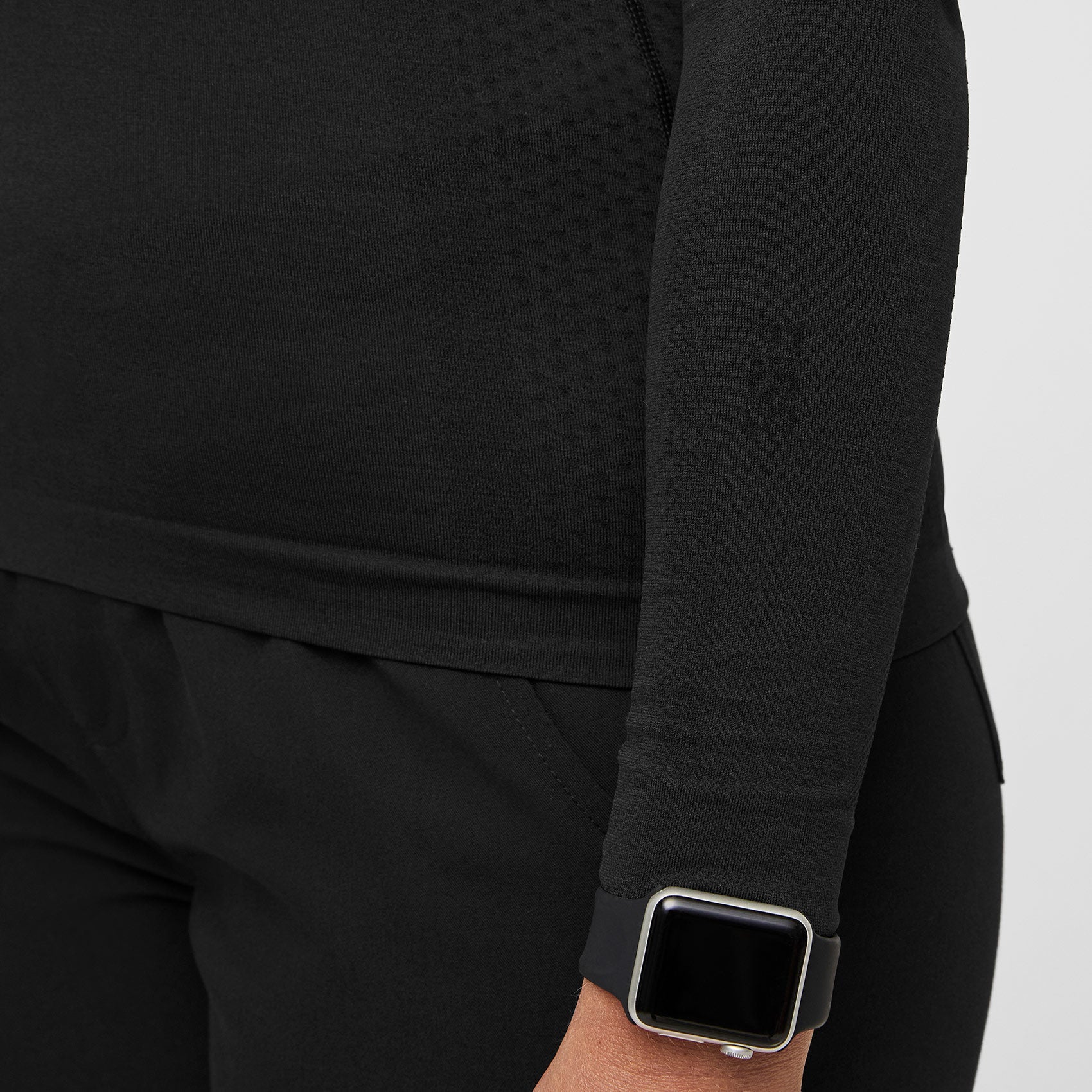 Salta Seamless Long-Sleeve Underscrub - Black