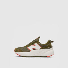 FIGS | New Balance 3447 GORE-TEX®